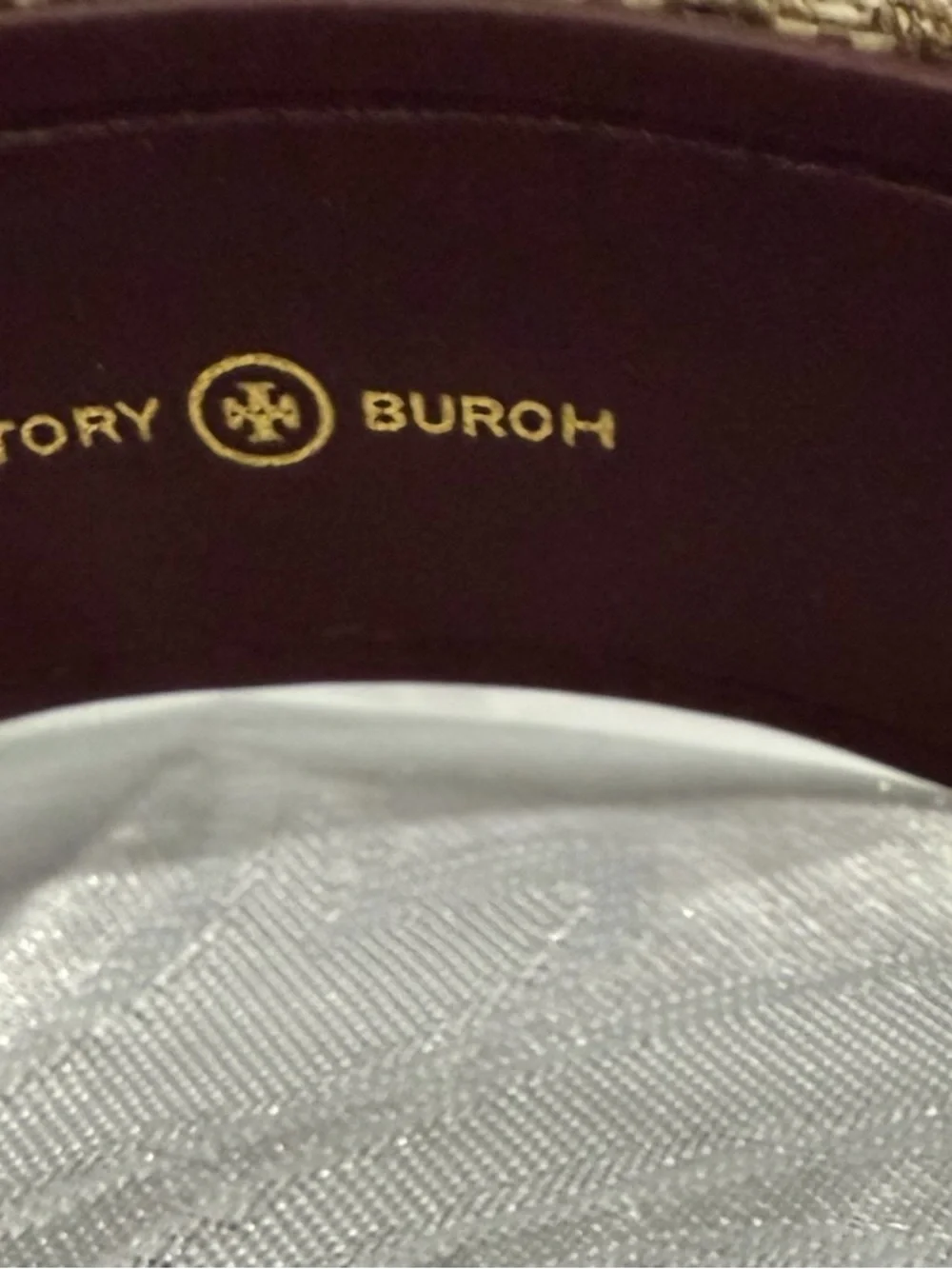 Tory Burch Beige Logo Pattern Headband with Brown Leather Lining. New - Picture 3 of 7